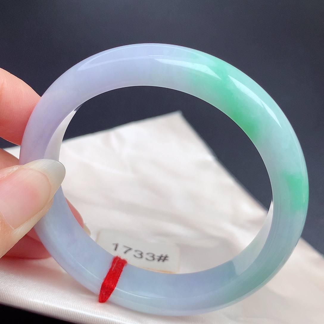 翡翠手镯未镶嵌56.5圈口