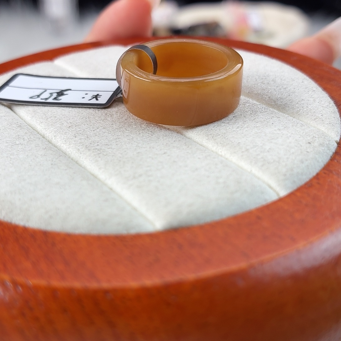 和田玉未镶嵌戒指r49焦糖圆切16.3