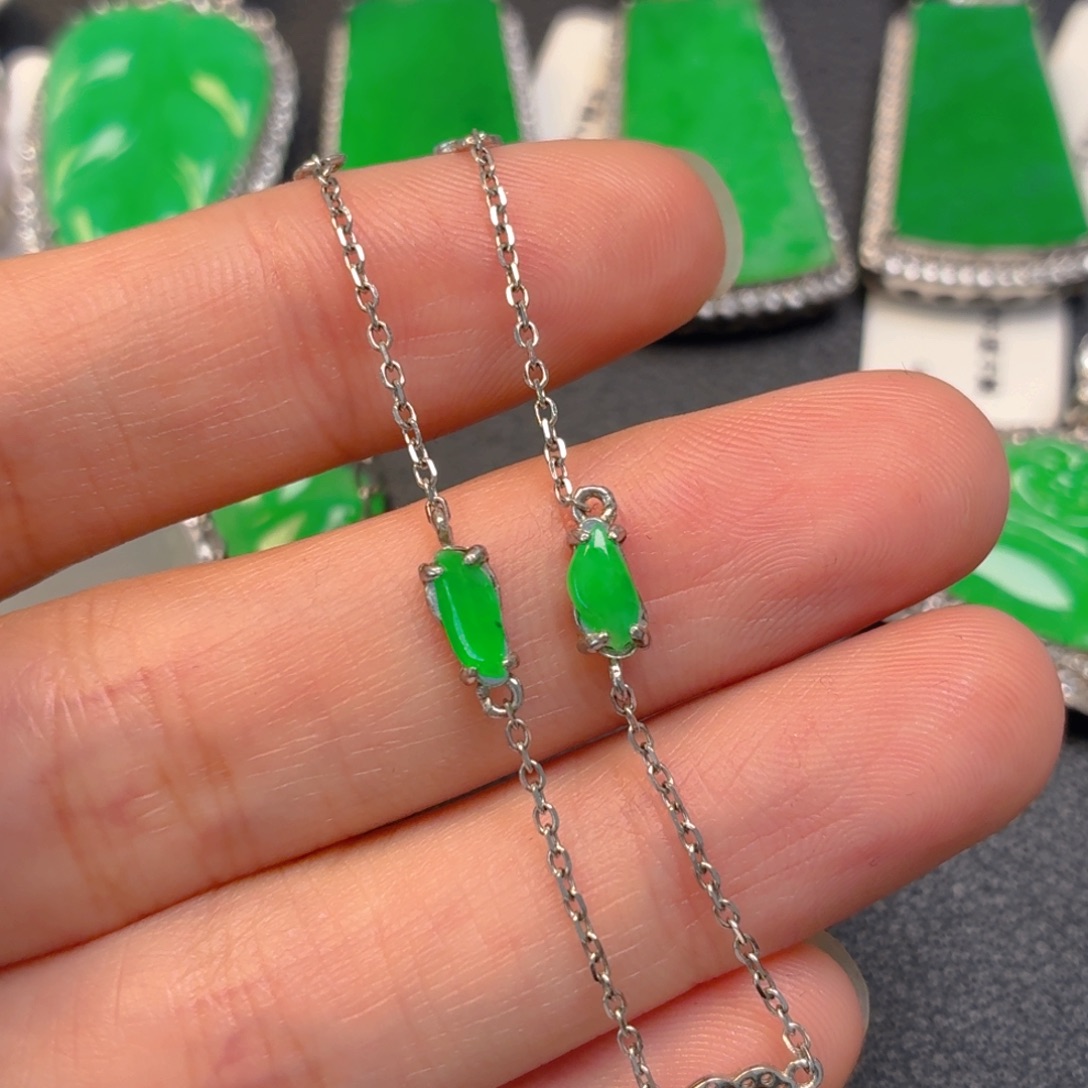 翡翠银S925镶嵌吊坠(不含链)手链