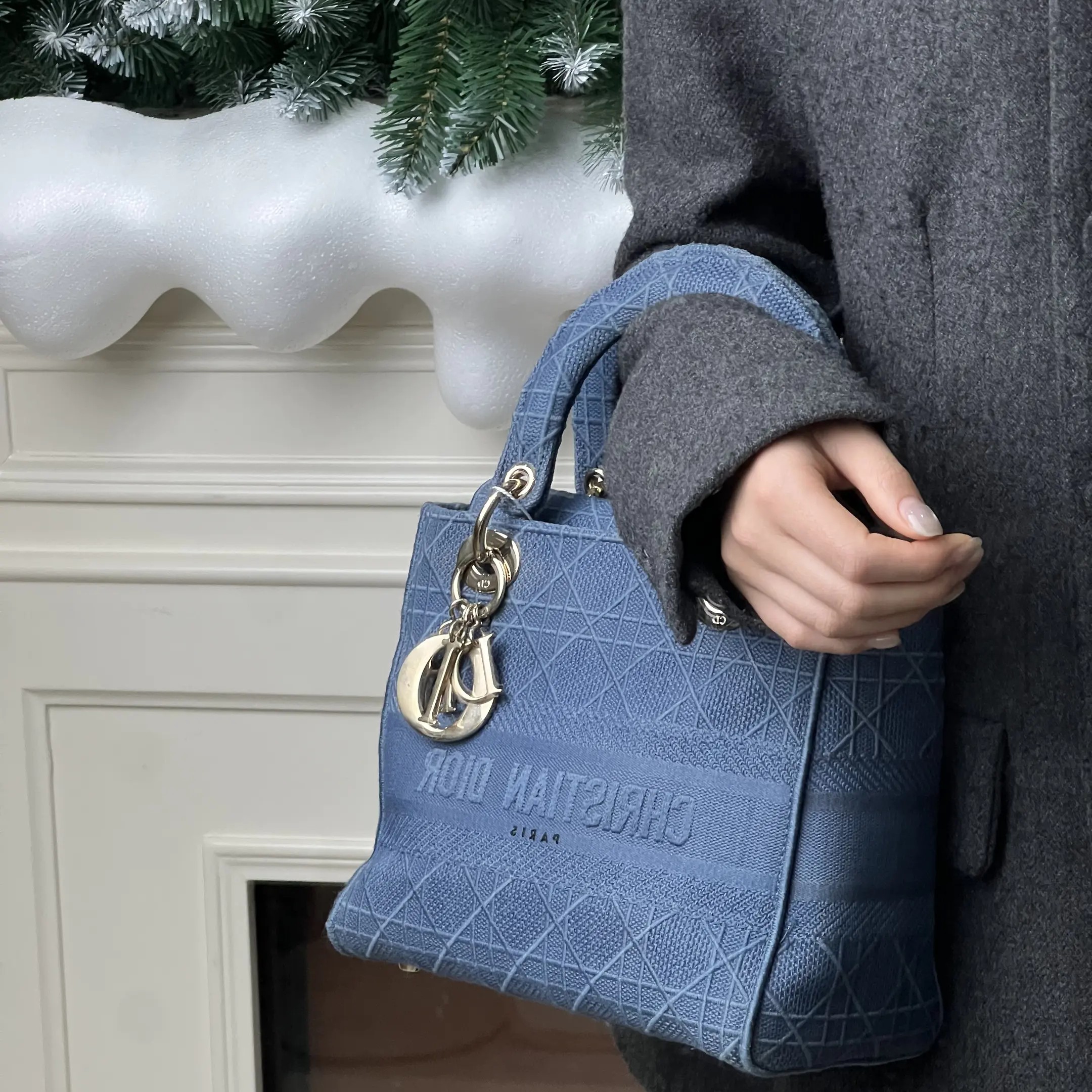 99新 DIOR/迪奥 戴妃五格牛仔蓝藤格纹刺绣 /优品