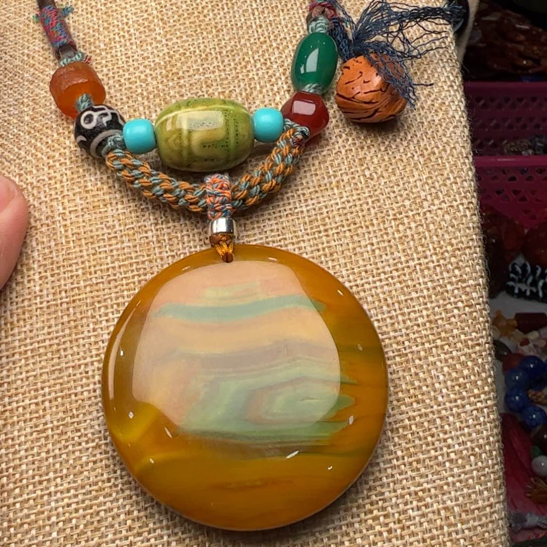 玛瑙/玉髓颈饰未镶嵌