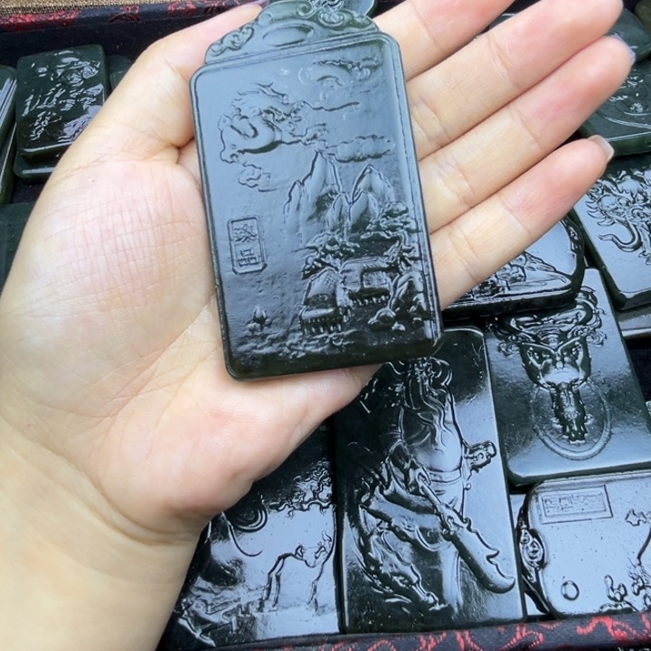 和田玉未镶嵌挂件