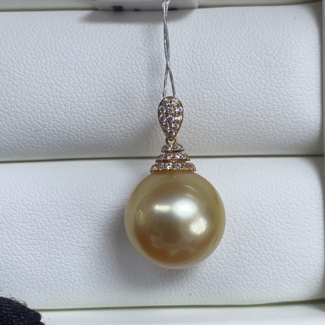 18K金镶嵌海水珍珠吊坠(不含链)13.6mm
