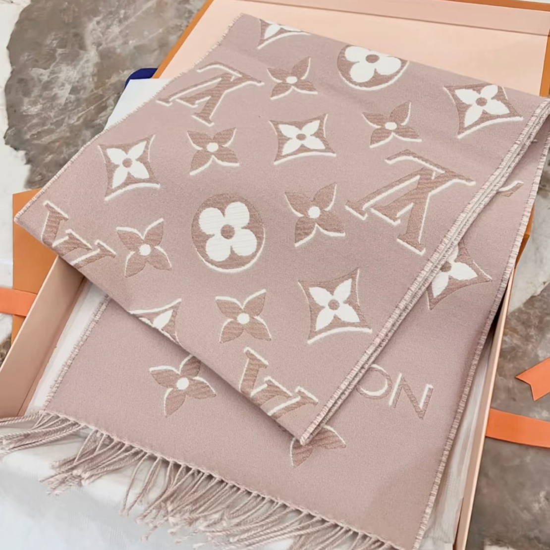 未使用 LouisVuitton/路易威登 002468 印花绒线围巾 全新带盒