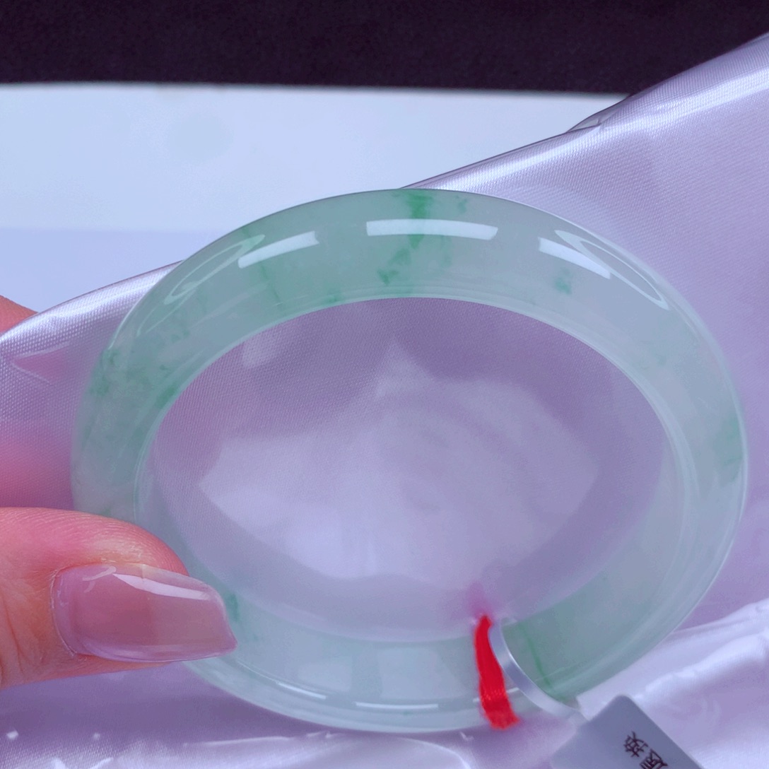 翡翠未镶嵌手镯手镯