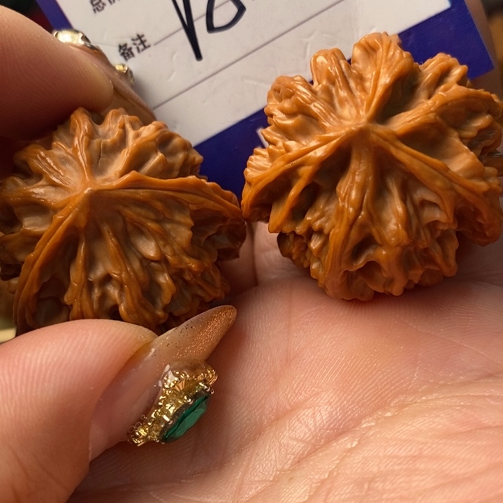 追***文桃核把件全品三棱三棱