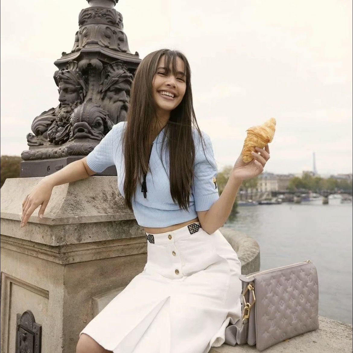 99新 LouisVuitton/路易威登 A100531/白色牛仔半身裙/34码