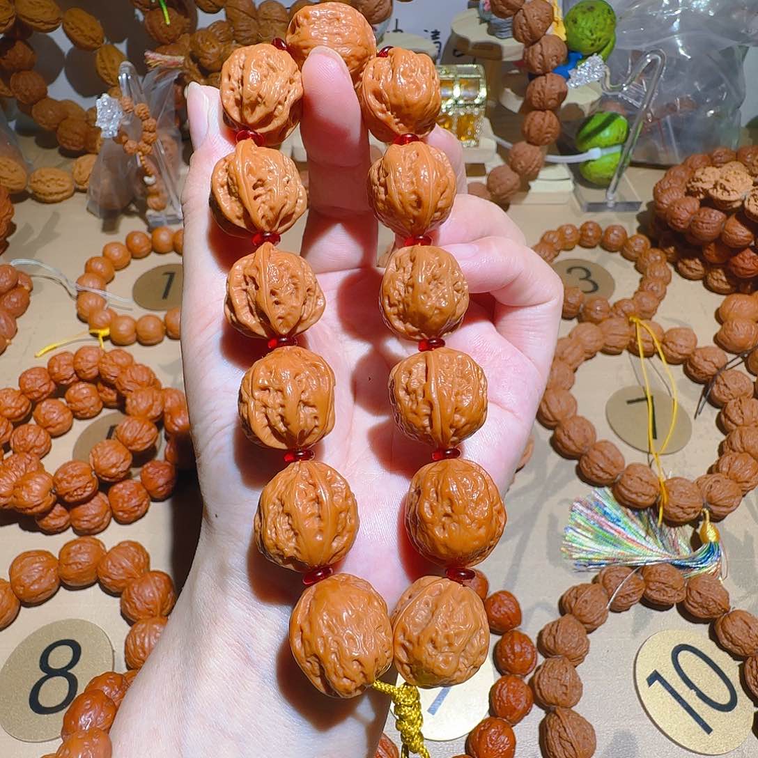 文玩核桃吊坠招财蛤蟆