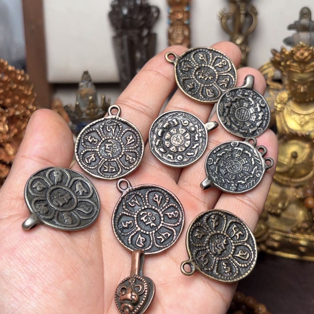 铜星月菩提挂件菩提