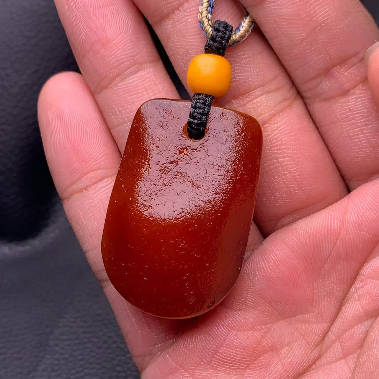 红皮蜜蜡原石牌子双面留皮蜜蜡切牌12克尺寸42.9×28.3×14.5毫米