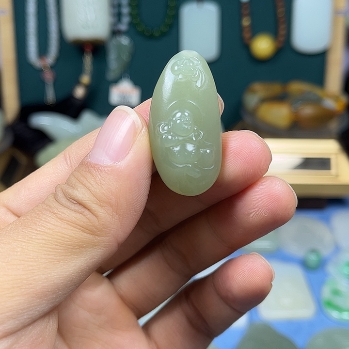 颈饰未镶嵌和田玉