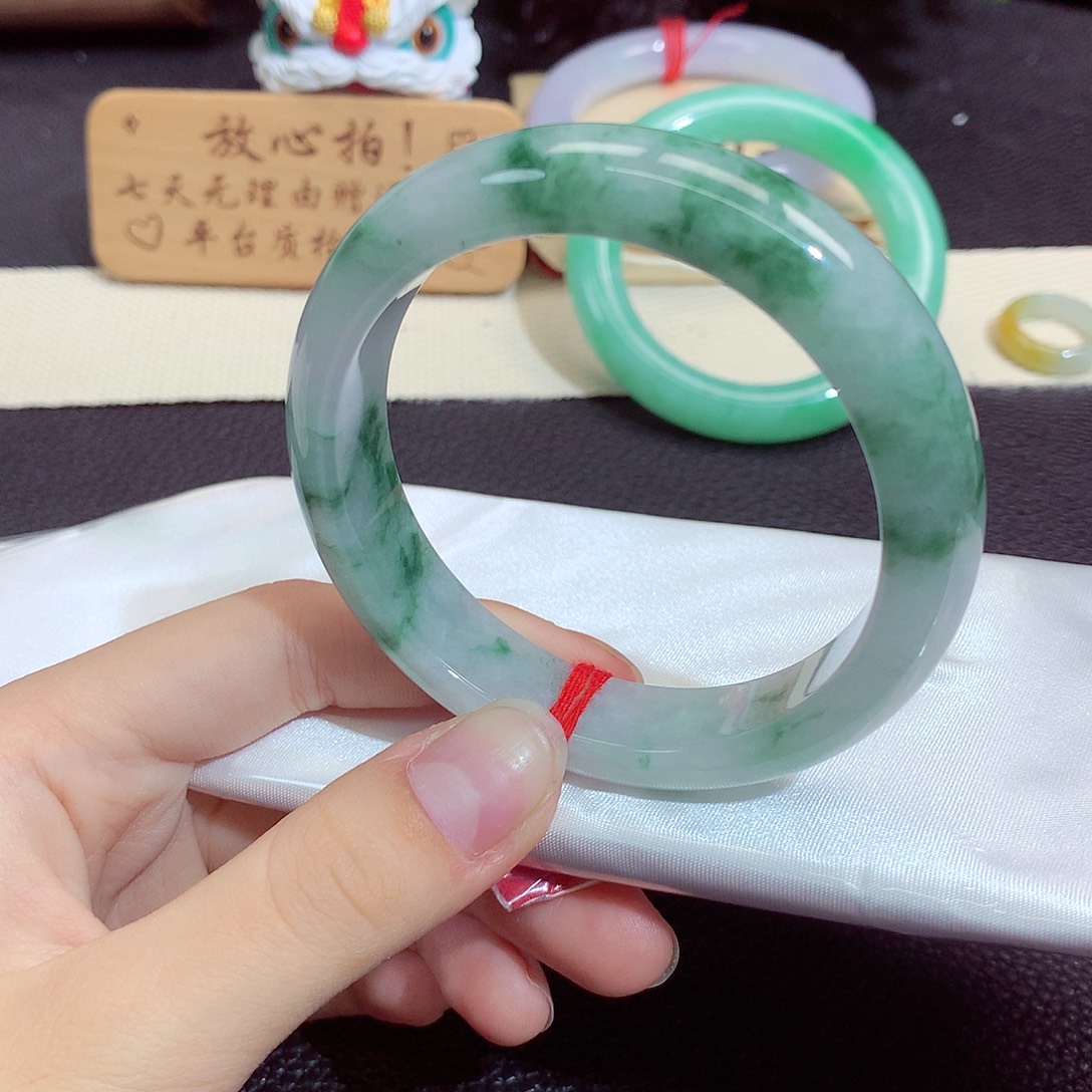 翡翠未镶嵌手镯1280