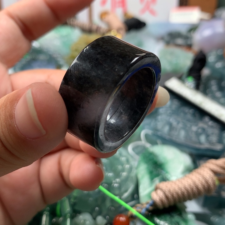 翡翠颈饰未镶嵌保真天然A货翡翠