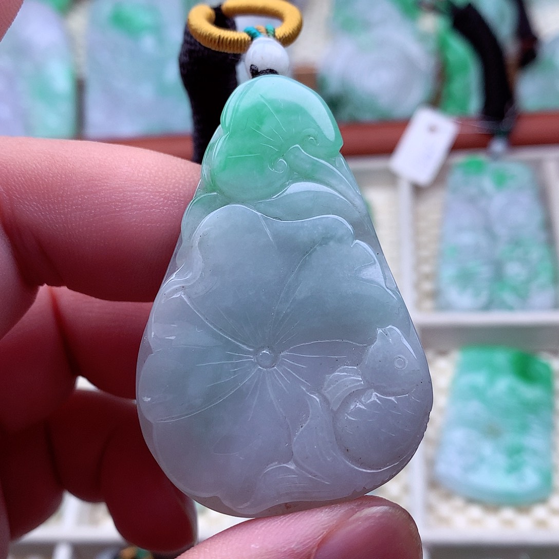 翡翠未镶嵌吊坠(不含链)