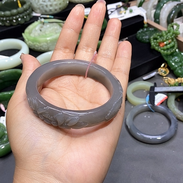 和田玉手镯58圈口4未镶嵌