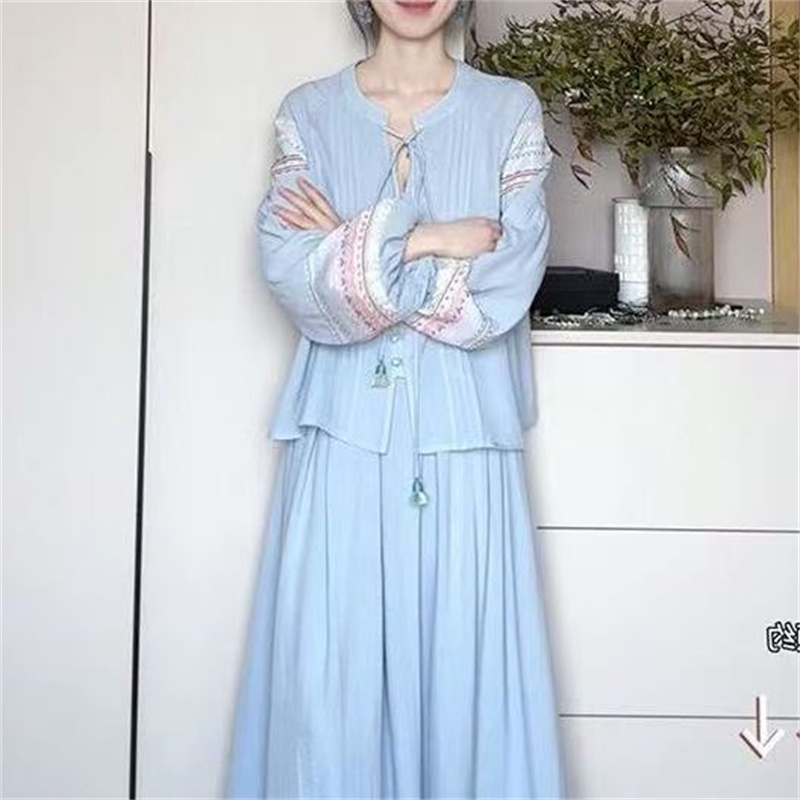 【季末青苍】C-1990大码花朵刺绣森系衫+半裙时尚套装