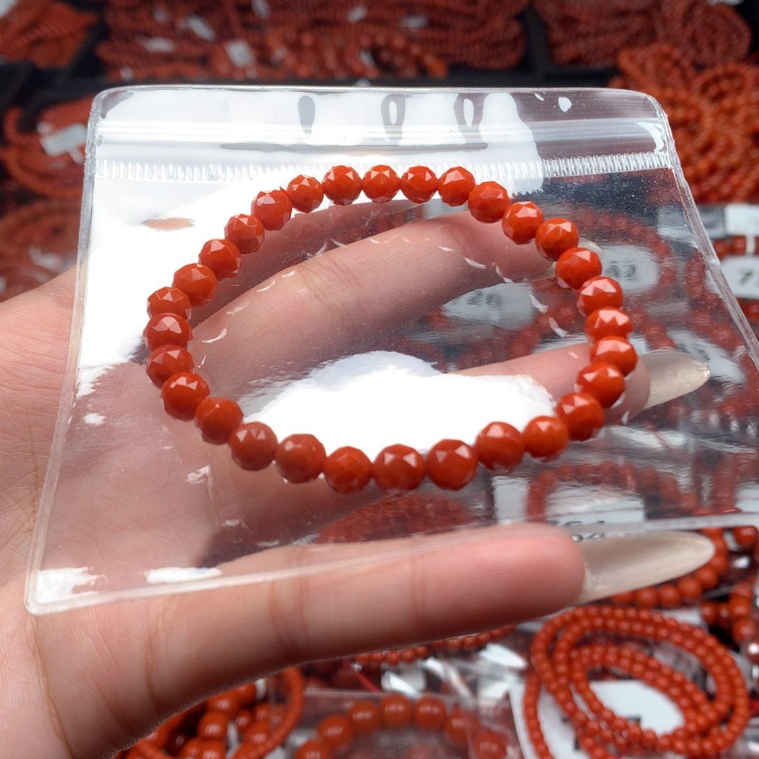 南红玛瑙手串未镶嵌6.8mm