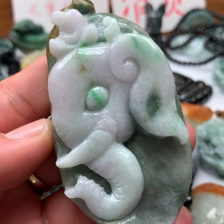 翡翠颈饰未镶嵌保真天然A货翡翠