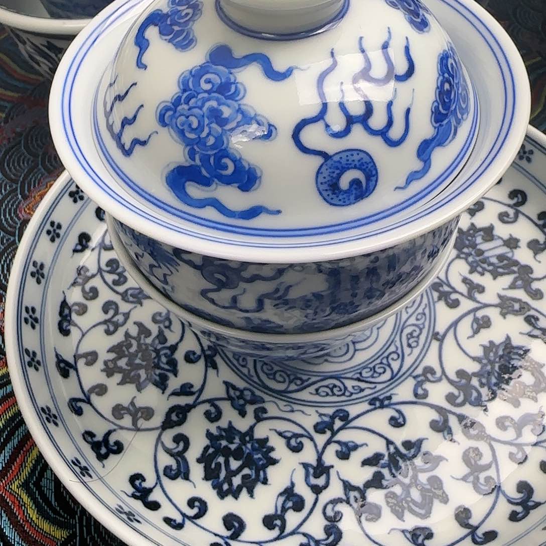 爱***里两件全手绘景德镇陶瓷艺术茶具