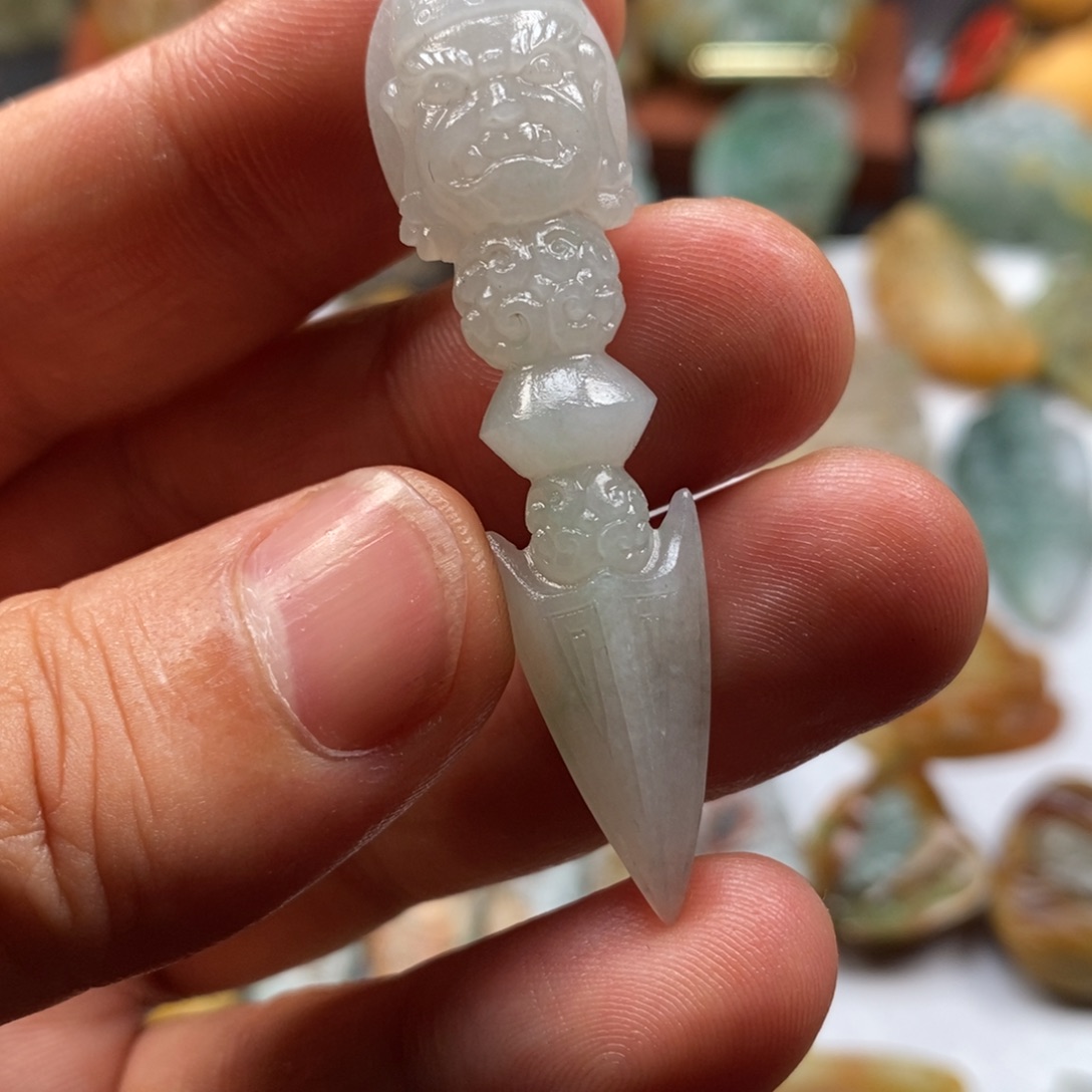 定制翡翠未镶嵌佛