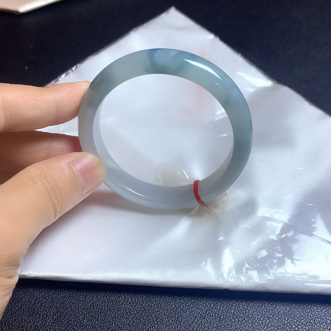 翡翠手镯未镶嵌翡翠55