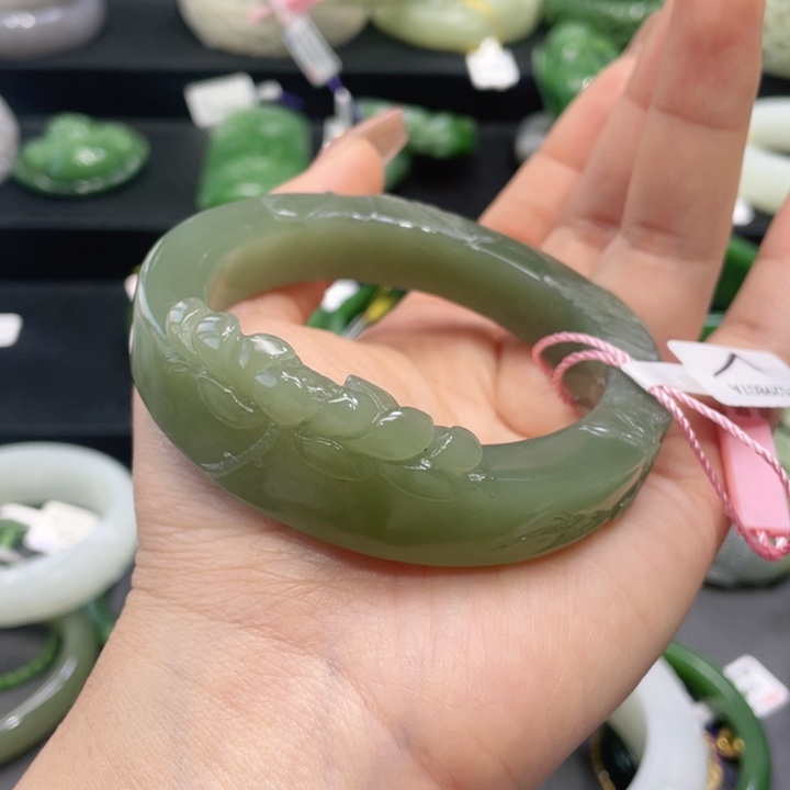 和田玉手镯圈口58编号99未镶嵌