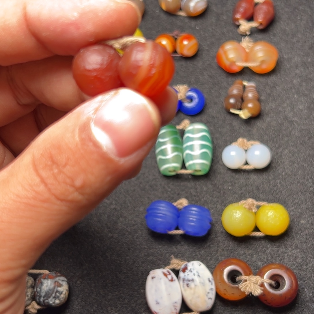 王***i玛瑙/玉髓未镶嵌配饰