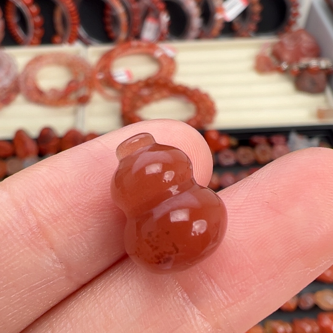 南红玛瑙未镶嵌颈饰胖葫芦