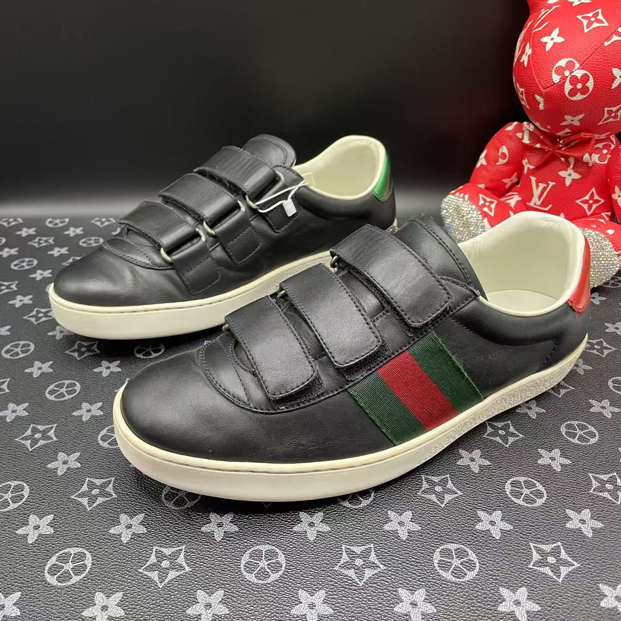 95新 GUCCI/古驰 黑色ACE魔术贴时尚男士板鞋41.5码数/ddm2773