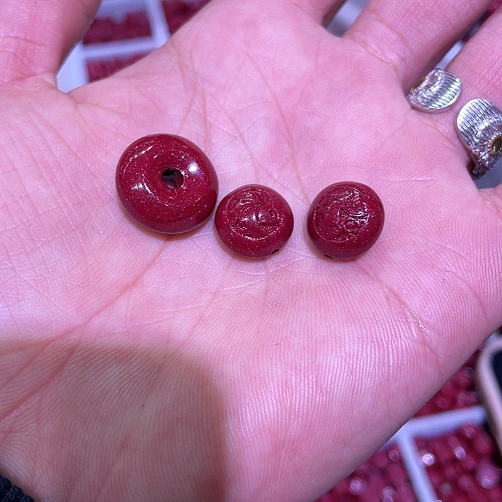 天然辰砂兔马豆子，1.7，8.5扣子1