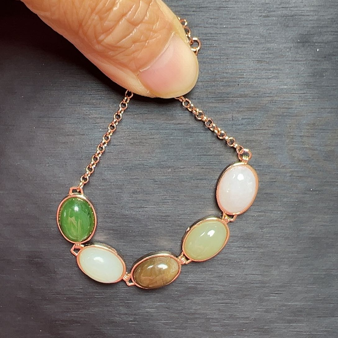 和田玉颈饰未镶嵌