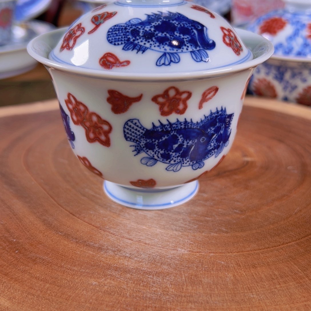 青花釉里红鳜鱼两才盖碗