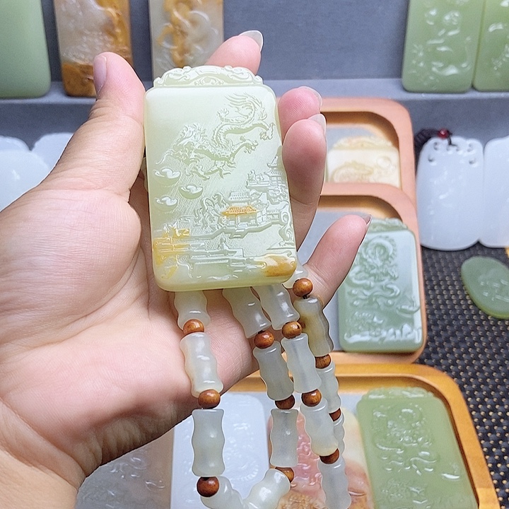 新疆昆仑山脉料龙