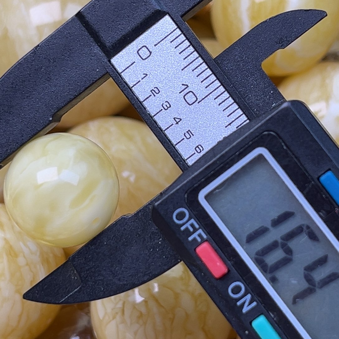 裸石蜜蜡未镶嵌！