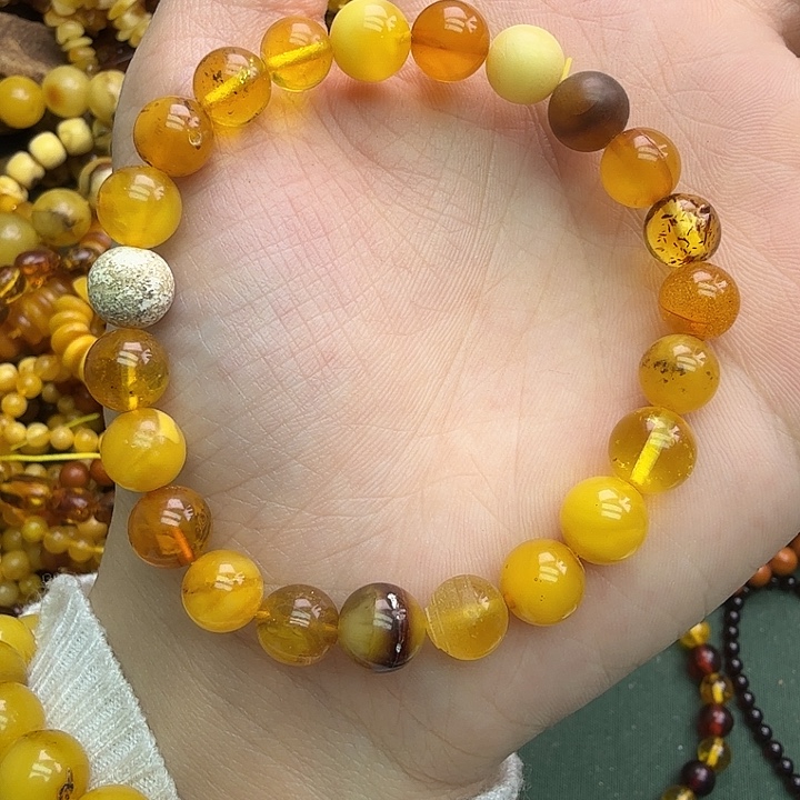 琥珀未镶嵌珠宝奇石