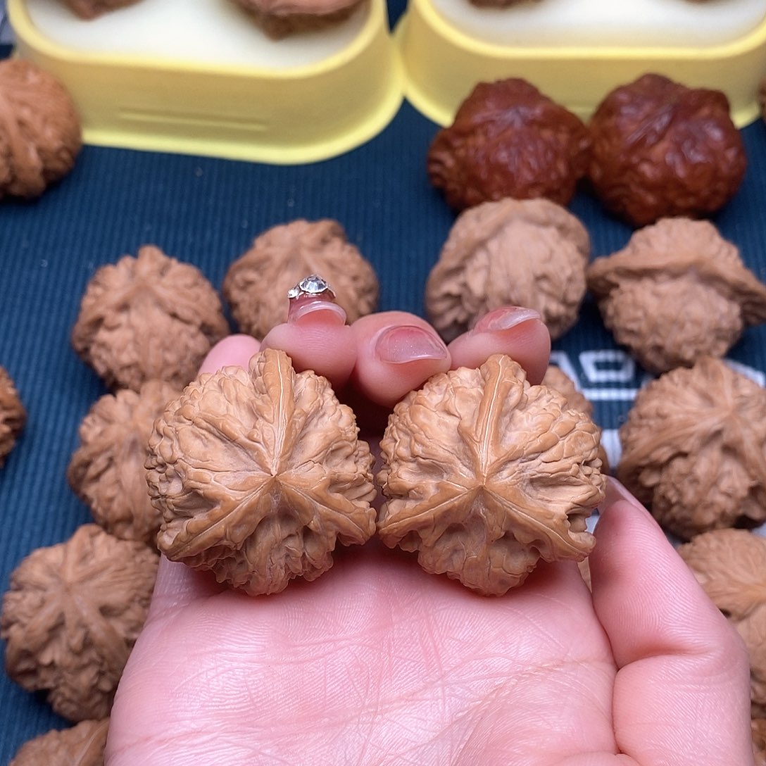 文玩核桃吊坠雨*尘玉龙36-37