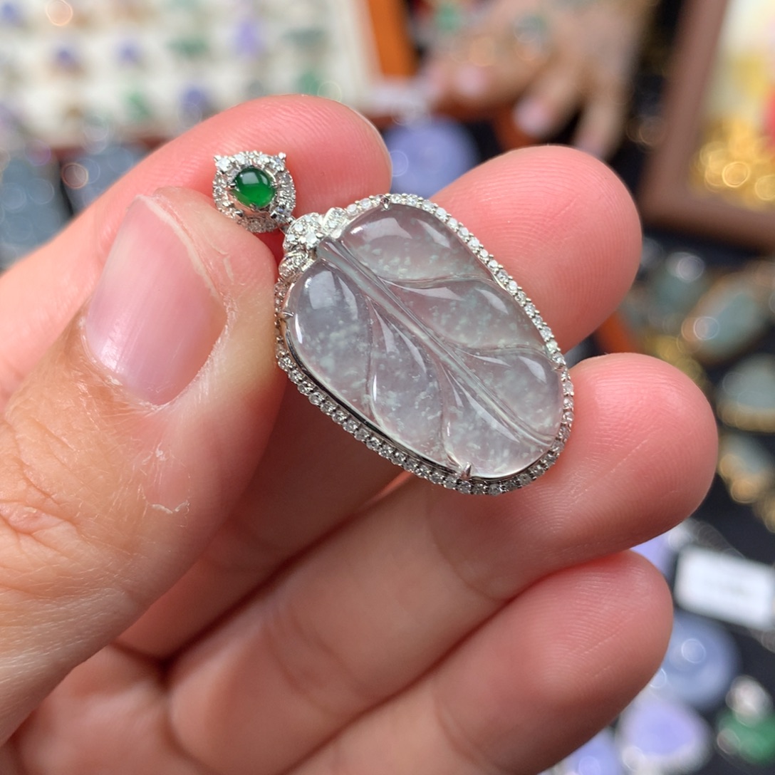 吊坠(不含链)18K金镶嵌翡翠