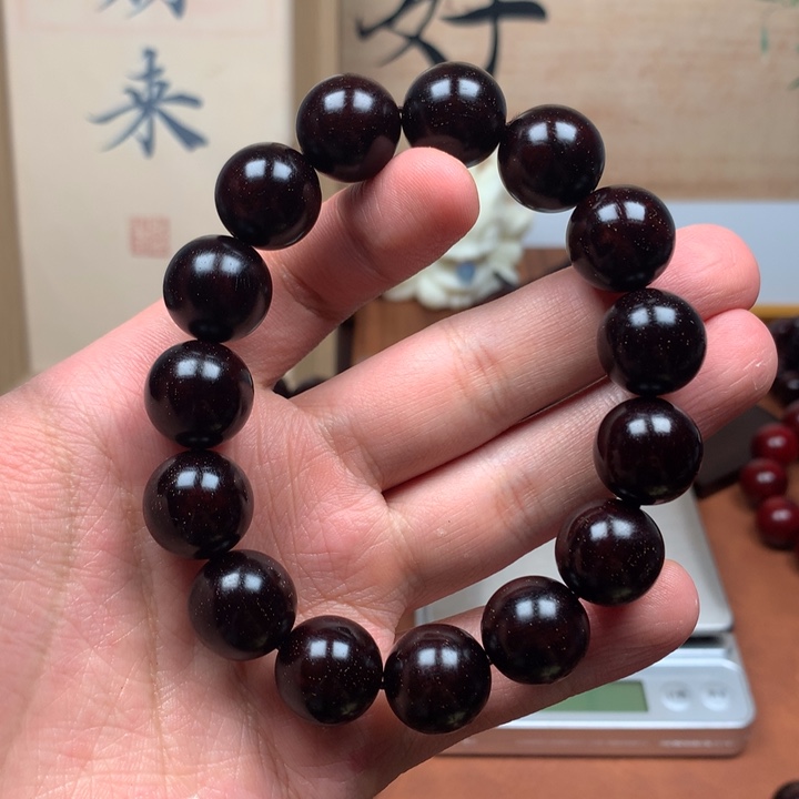 菩***，檀香紫檀（小叶紫檀）