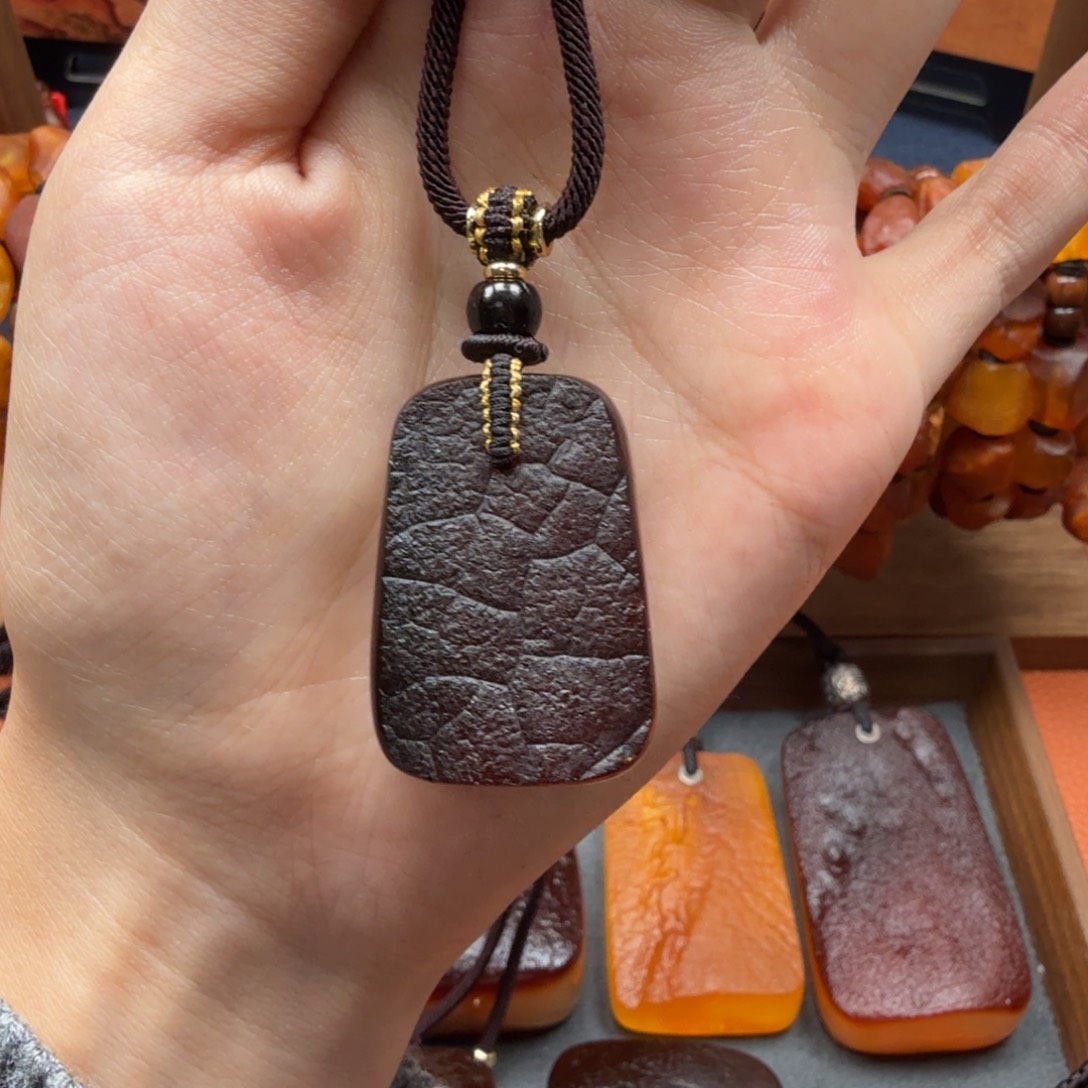 蜜蜡未镶嵌吊坠(赠链)