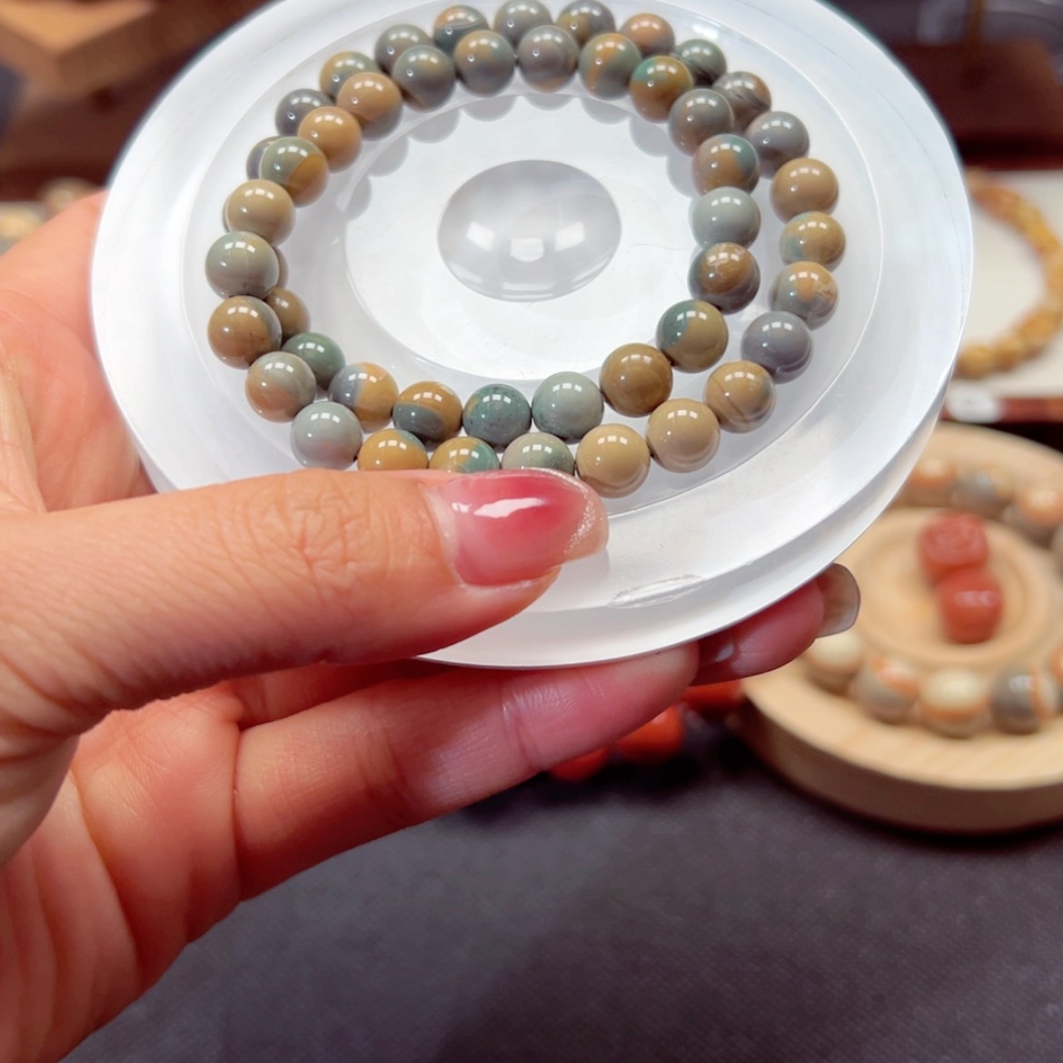 【闪购商品】石英质玉手链未镶嵌C****桃67