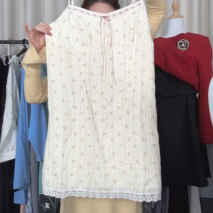 张大人2x米色碎花吊带裙