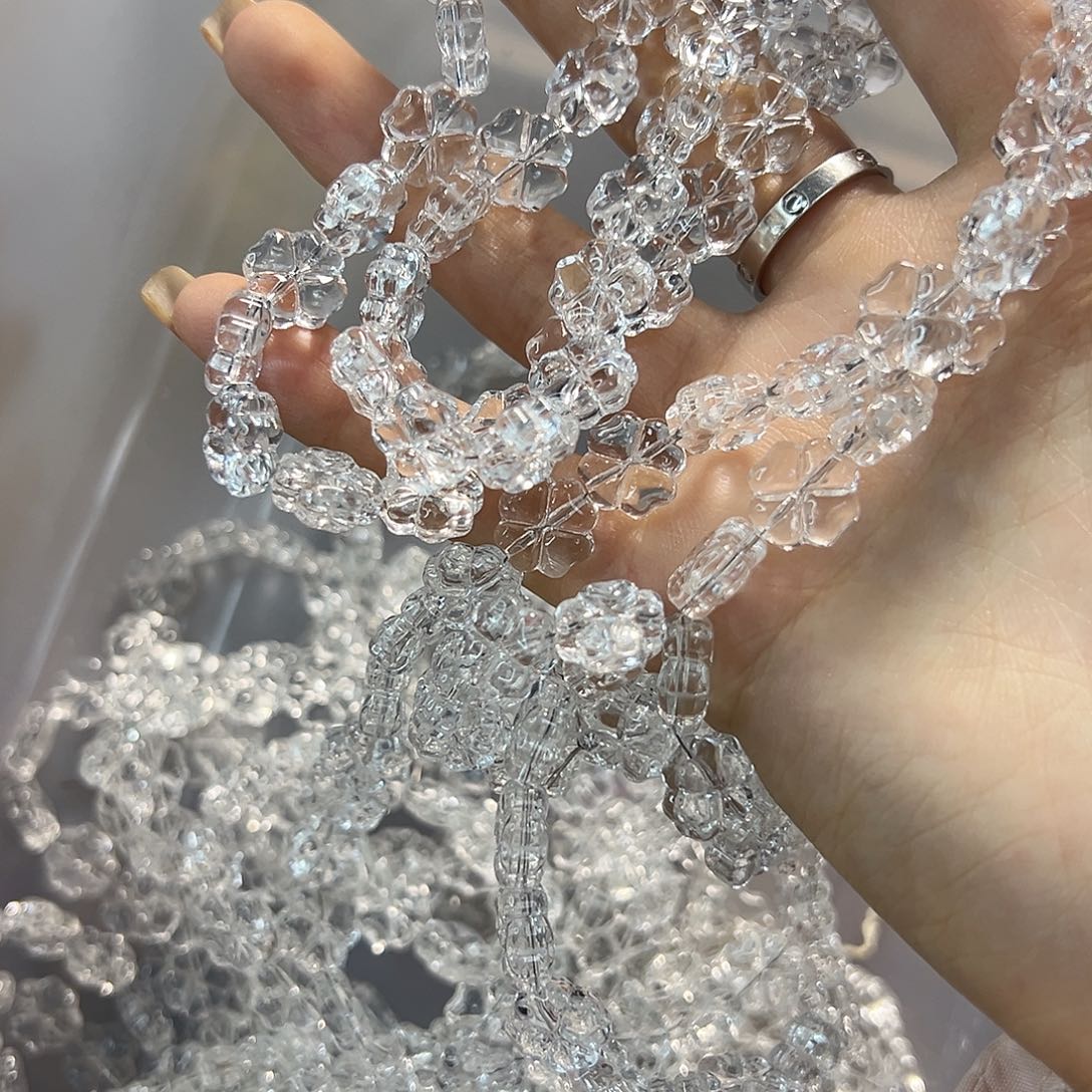 玛瑙/玉髓未镶嵌珠宝半成品压电白水四叶草大长条