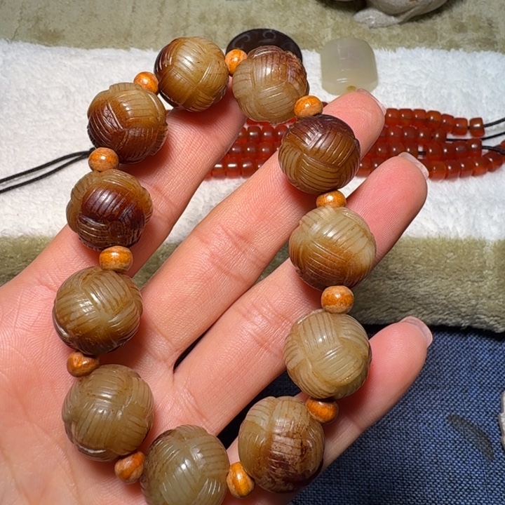 已***置和田玉（糖玉）未镶嵌颈饰