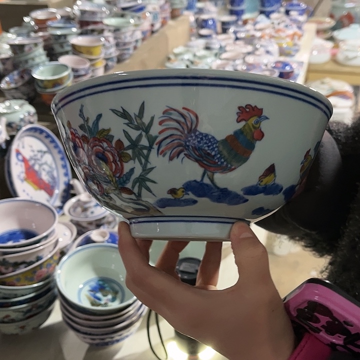 瓷片//////直径20厘米。绿西西。