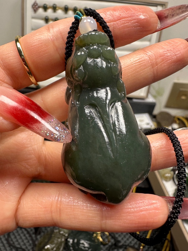 和田玉貔貅吊坠玉石