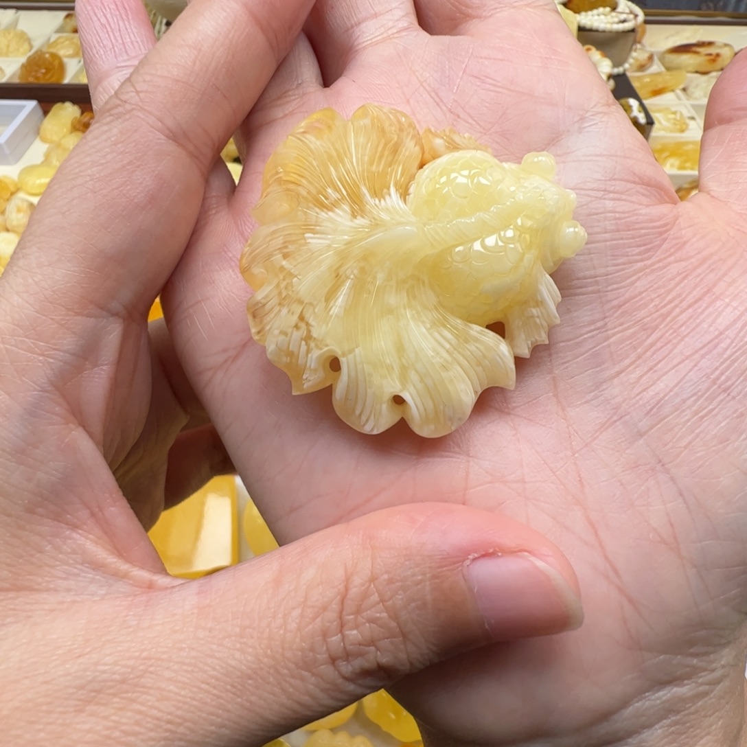 琥珀未镶嵌裸石蜜蜡