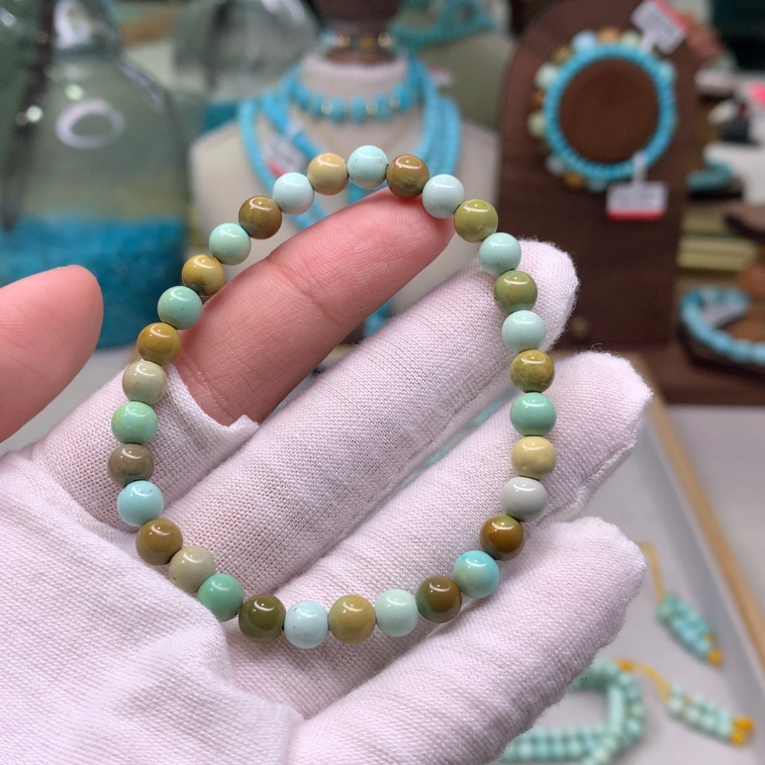 绿松石配饰未镶嵌