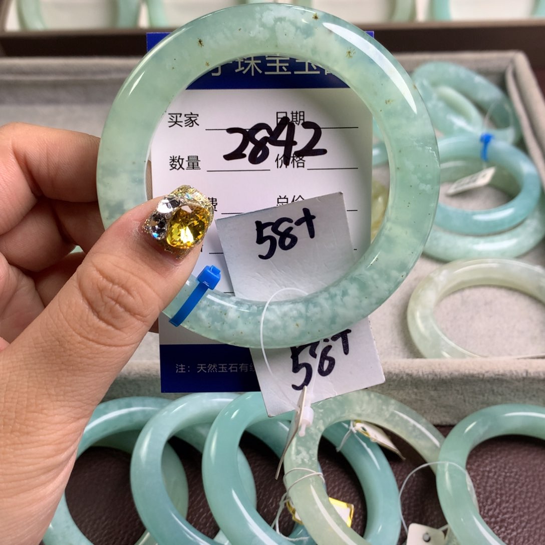 蛇纹石玉手镯未镶嵌2842