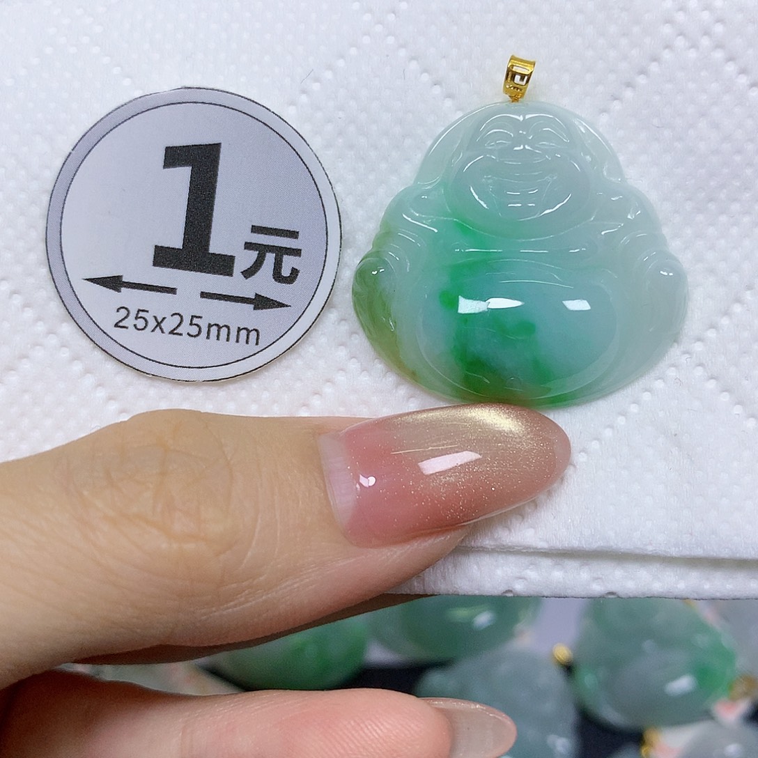 颈饰18K金镶嵌翡翠挂件