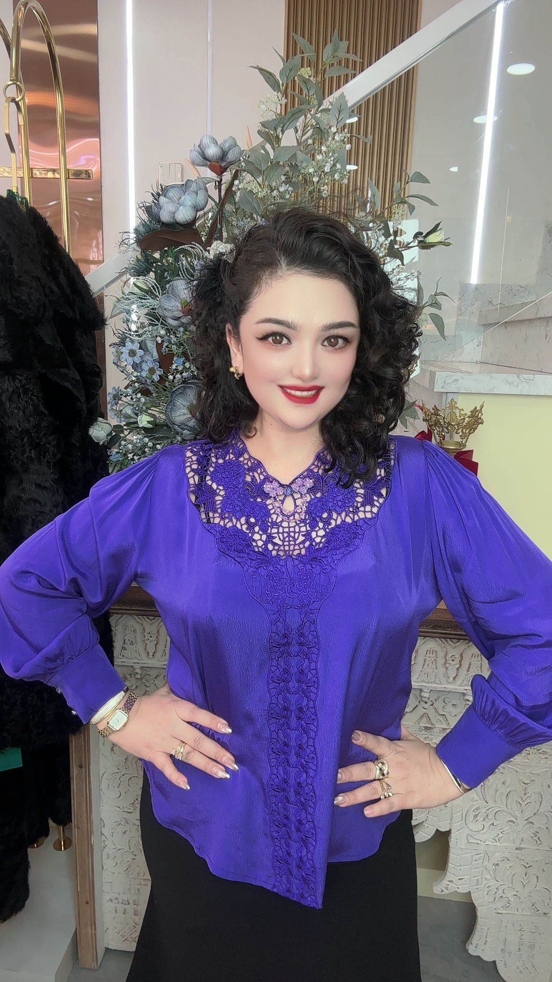 《圆领紫色سوسۇن ئۇزۇن يەڭ》桑蚕丝衬衫，控刺绣衬衫女长袖